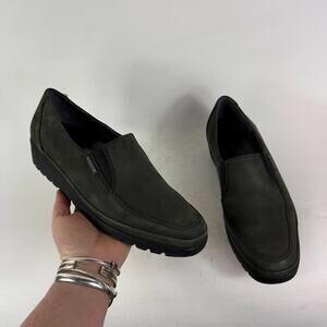 Mephisto Bertrane Loafers Women's 10 Green Suede Slip-On Round Toe Comfort Shoes